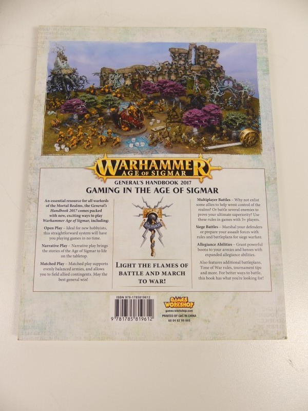 Warhammer lot van 8 Engelstalige boeken