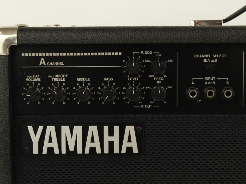 Yamaha VR6000 Stereo Gitaarversterker