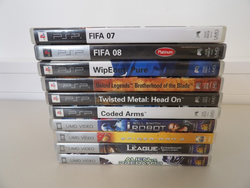 6 PSP games + 4 PSP UMD Video's