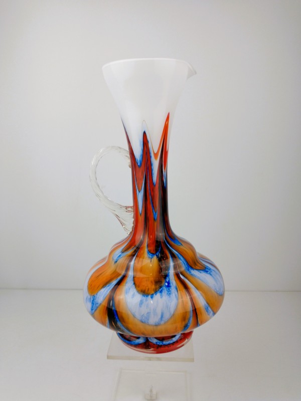 Murano opaalglazen vaas in oranje, blauw en wit (Italië, ca. 1970).