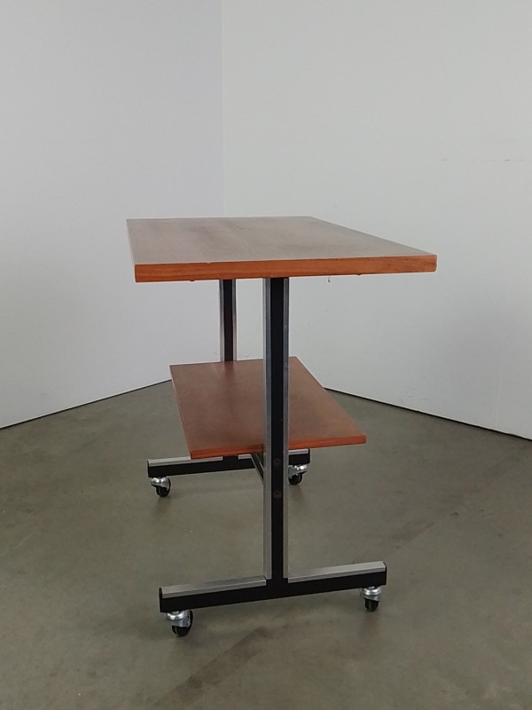 Vintage bijzettafel/TV-meubeltje mobiel