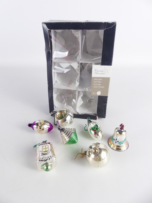 Vintage AJEKO Glazen Kerstballen en Figuren