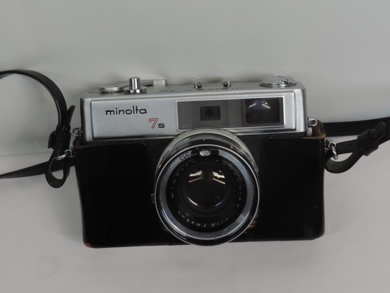 Minolta Hi-Matic 7s camera