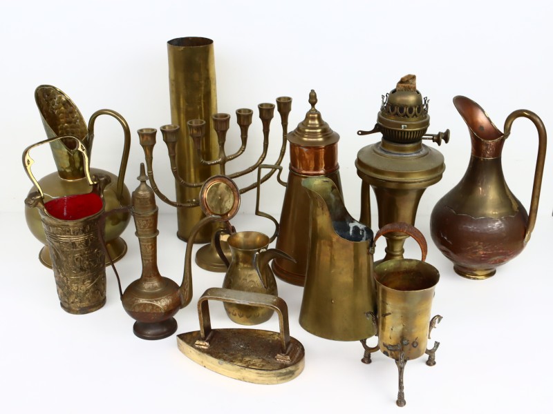 Lot van 12 vintage messing objecten