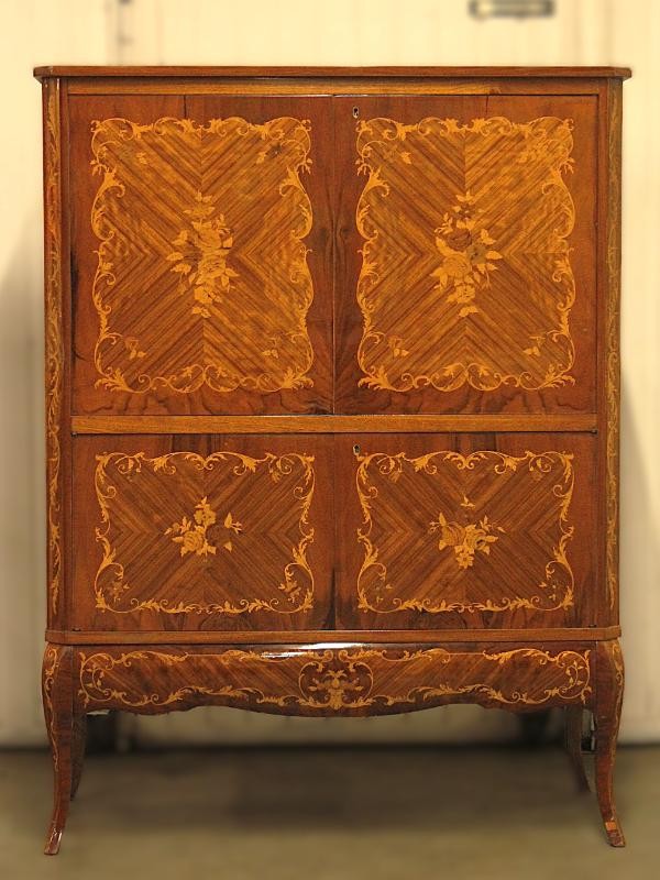 Louis XV-stijl marqueteriekast met inschuifdeuren – ca. 1930–1950