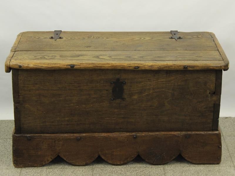 Grote klassieke houten opbergkist