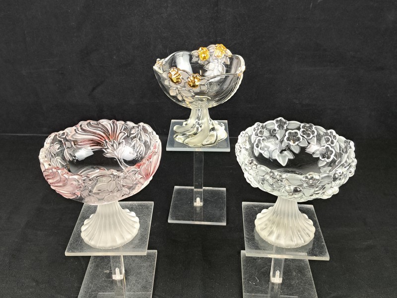 Set van drie kristallen schaaltjes op voet – Mikasa Crystal, Made in Germany.