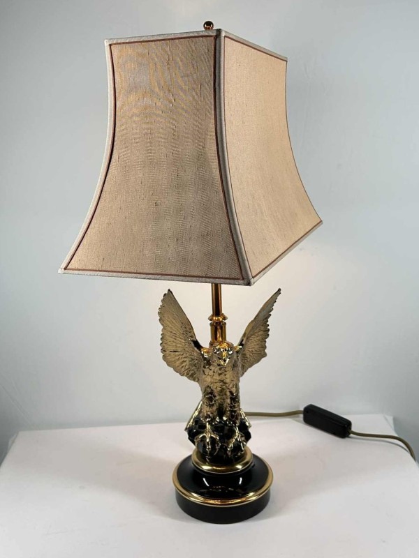 Vintage tafellamp met adelaar