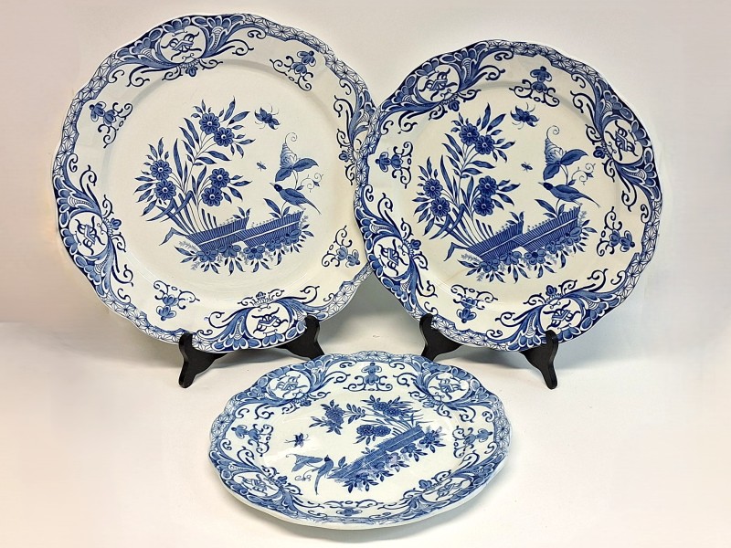 3 Delft blauwe borden.