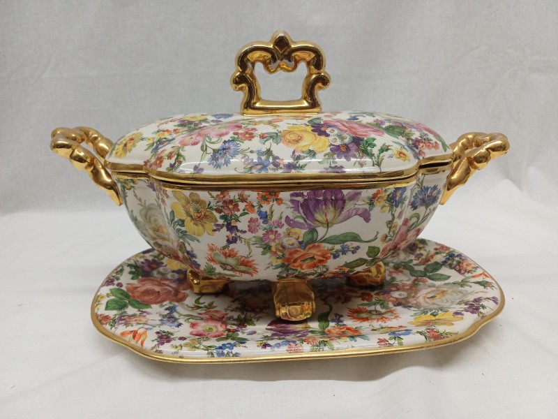 Porseleinen terrine met schotel - Henri Bequet