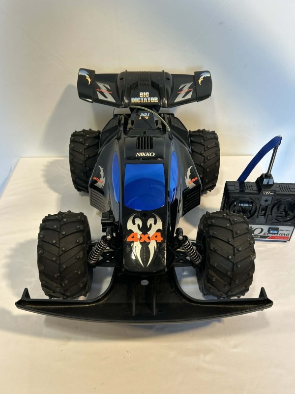 Radiogestuurde offroad auto