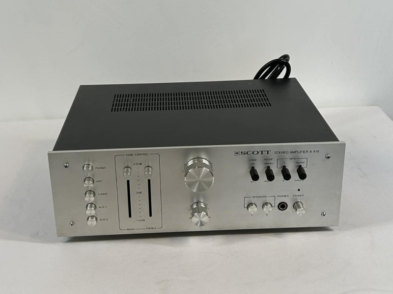 Geïntegreerde versterker Scott