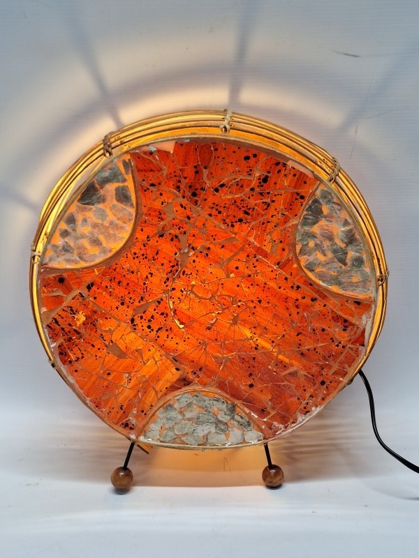 Tafellamp “Solaris” - Warmte en kunst in eén stralend design