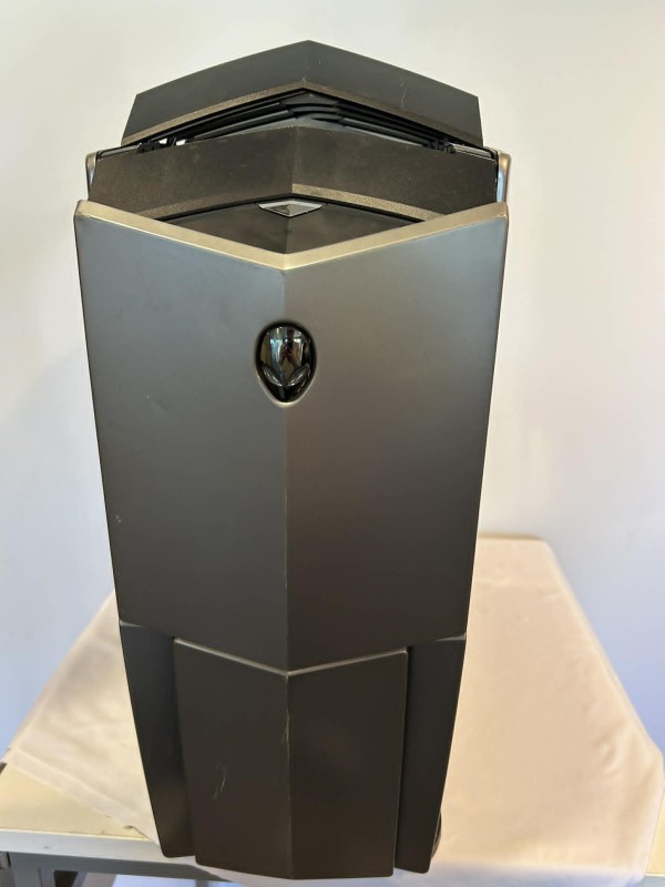 Dell Alienware Area-51 ALX