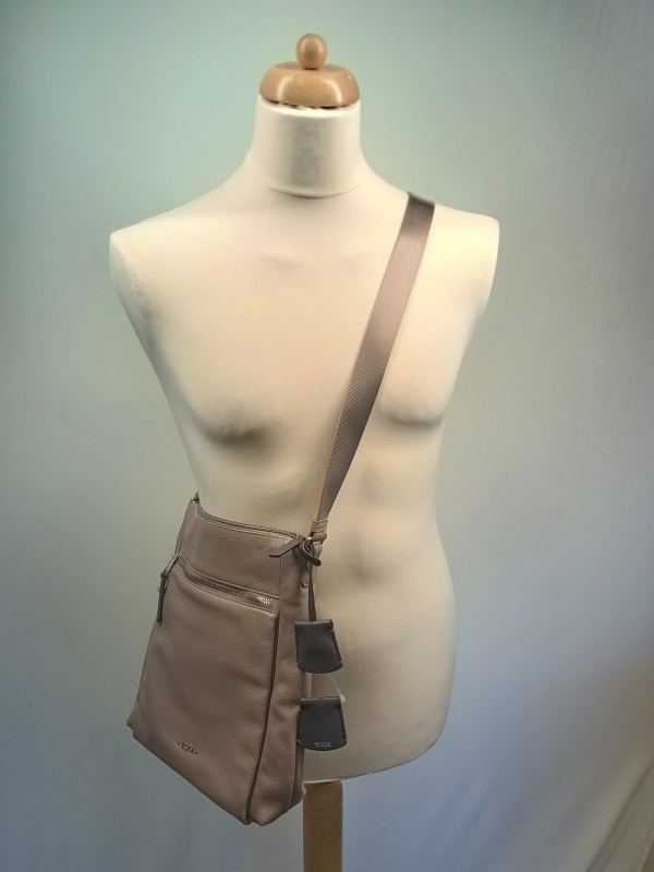 TUMI Crossbodytas