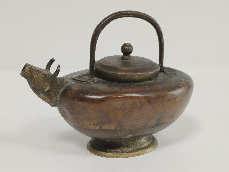 Indische Ganga Jumna Nandi pot