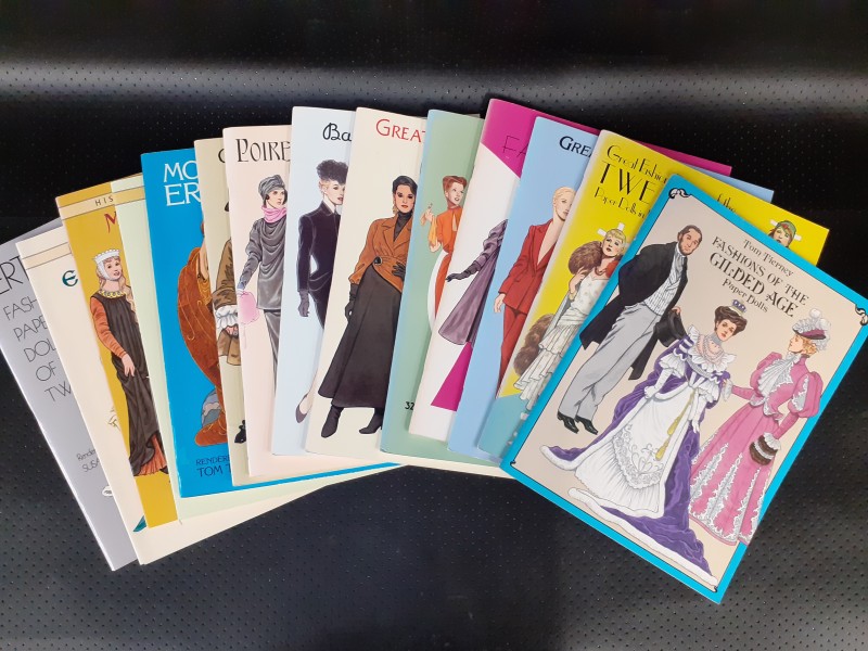 Boek: Collectie Tom Tierney Paper Dolls modeboeken