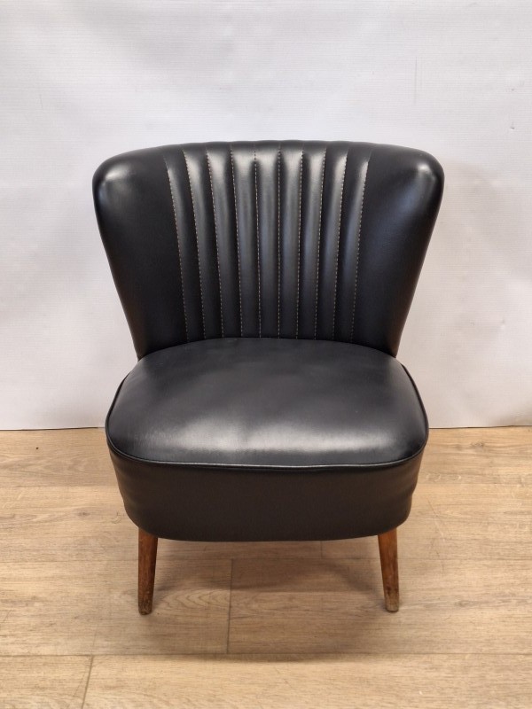 Vintage Expo ’58 cocktailstoel - Mid-century clubfauteuil in zwart skai
