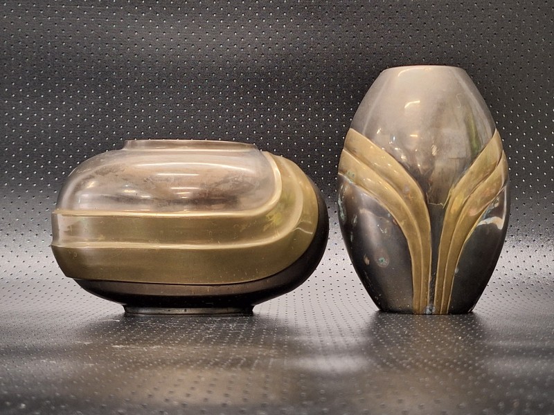 Set van 2 WMF Ikora Art Deco metalen vazen - Duitsland ca. 1930 - Zeppelin stijl
