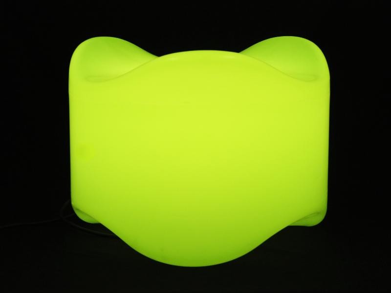 Douglas Mont designlamp – opvallende limegroene sfeerlamp