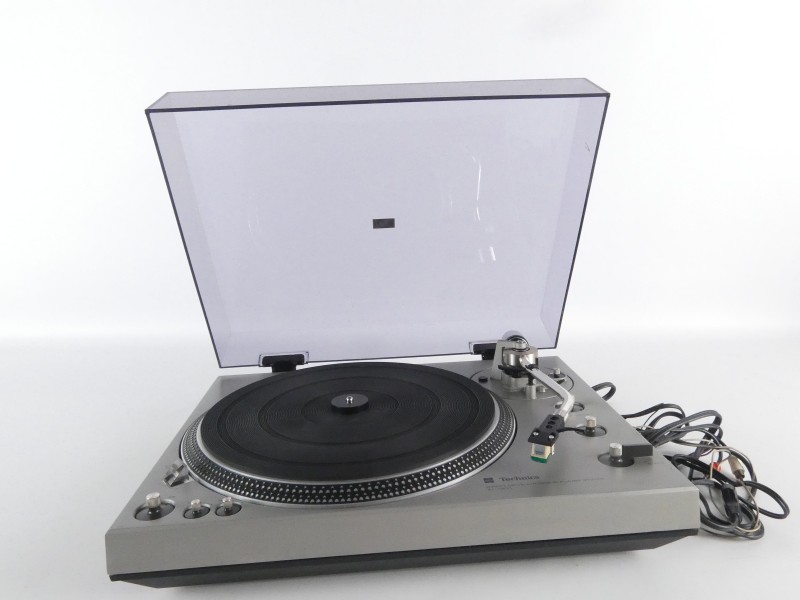 Vintage Technics SL-1300 Direct Drive Platenspeler