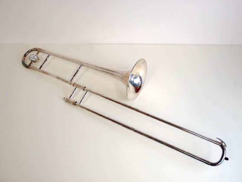 Trombone Besson 600 met mondstuk en koffer